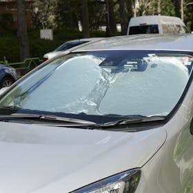 Homekirei フロントサンシェードを検証レビュー!車用サンシェードの選び方も紹介 2
