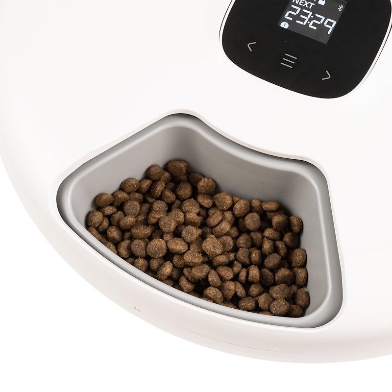 NutriSpin 6 Meal Pet Feeder 10