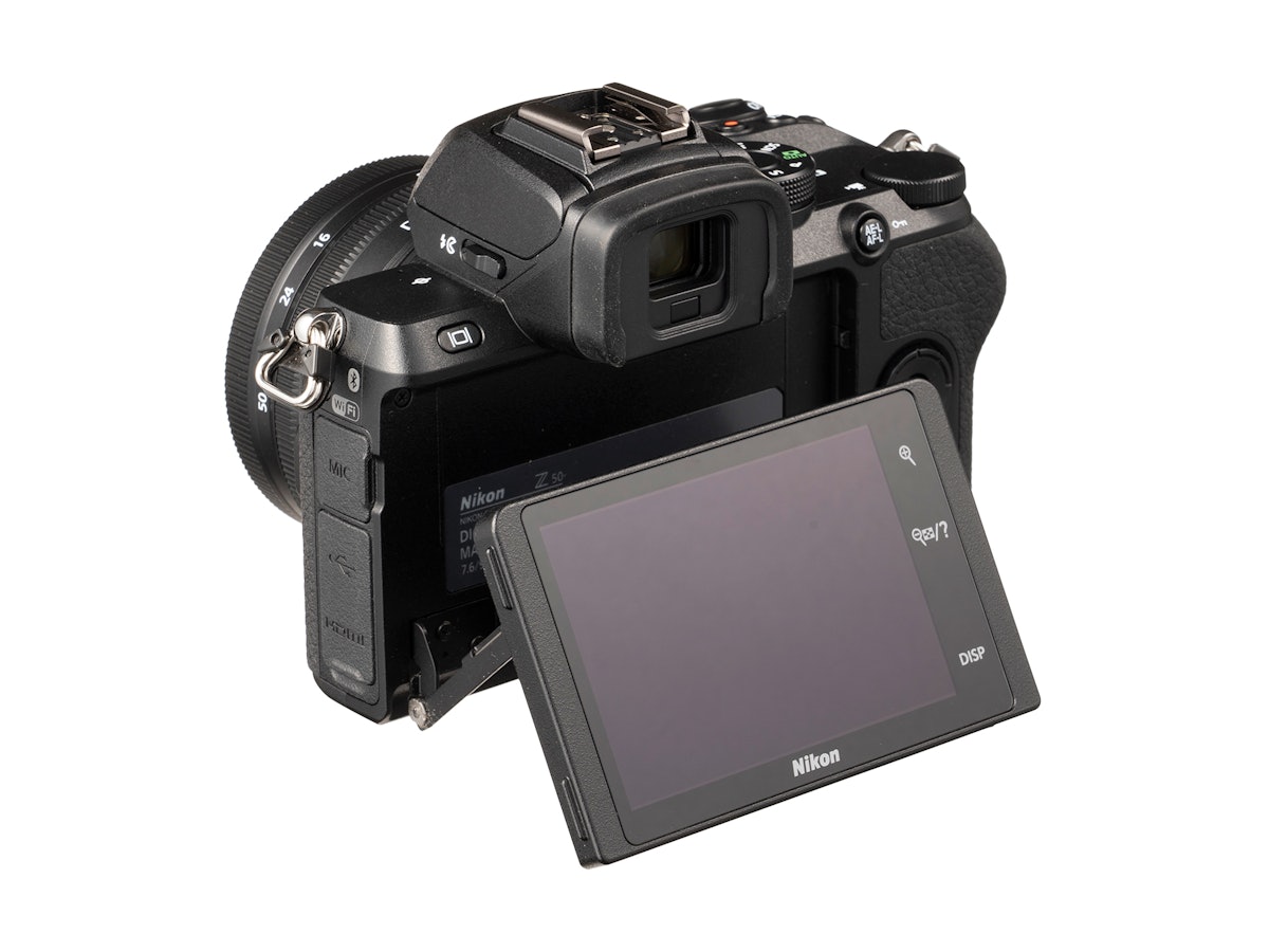 Nikon Z 50 ダブルズームキットをレビュー!クチコミ・評判をも Nikon Z 50 ダブルズームキットをレビュー!クチコミ・評判をも