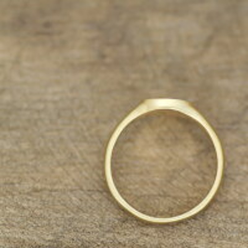 K18 Initial Signet Ring 6