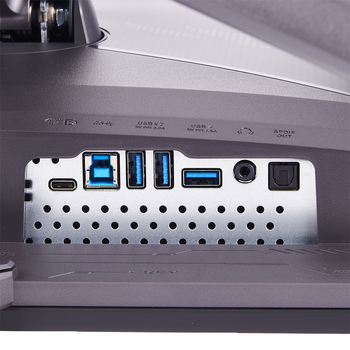 ASUS ROG Swift OLED PG32UCDMを徹底レビュー！実際に使ってわかった