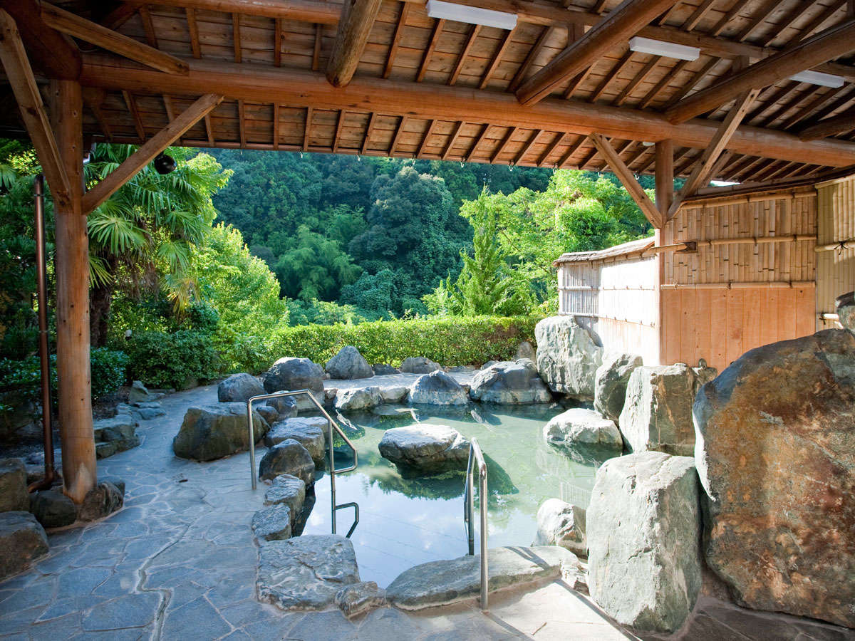 こだわり和牛会席の温泉旅館 四季荘 1