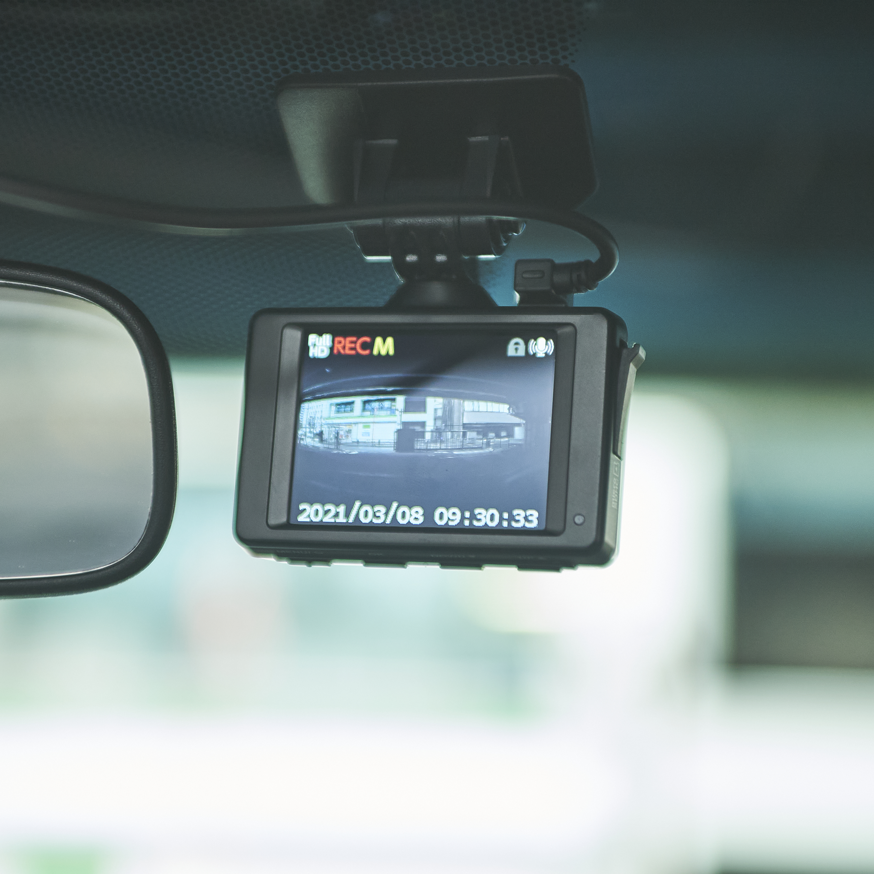 コムテック Hdr001cを全11商品と比較 口コミや評判を実際に使ってレビューしました Mybest