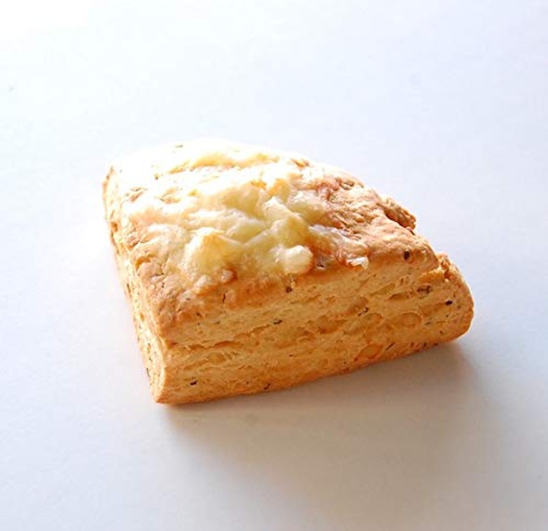 セイボリースコーン こんがりチーズ バジル風味 1