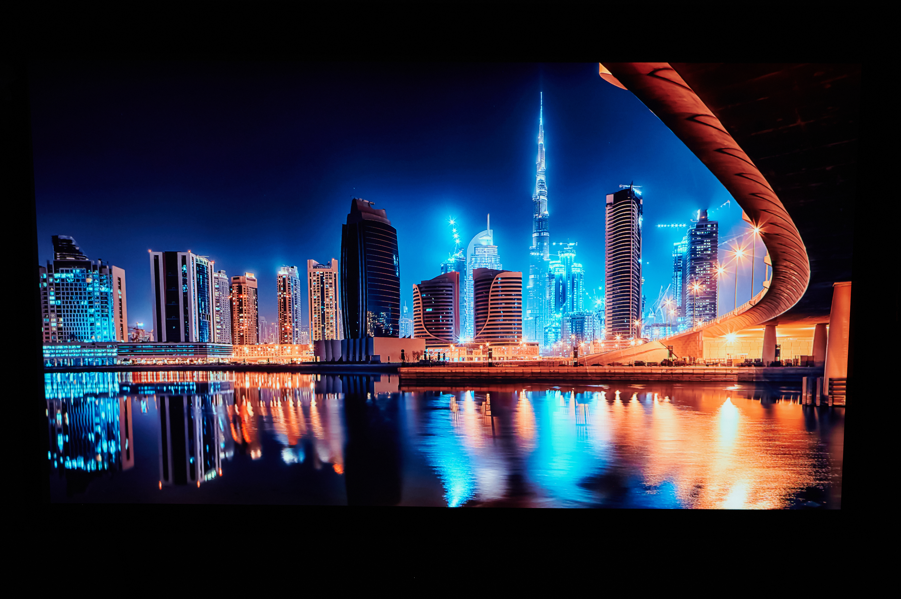 NAQIER 三脚付きプロジェクタースクリーンを検証レビュー