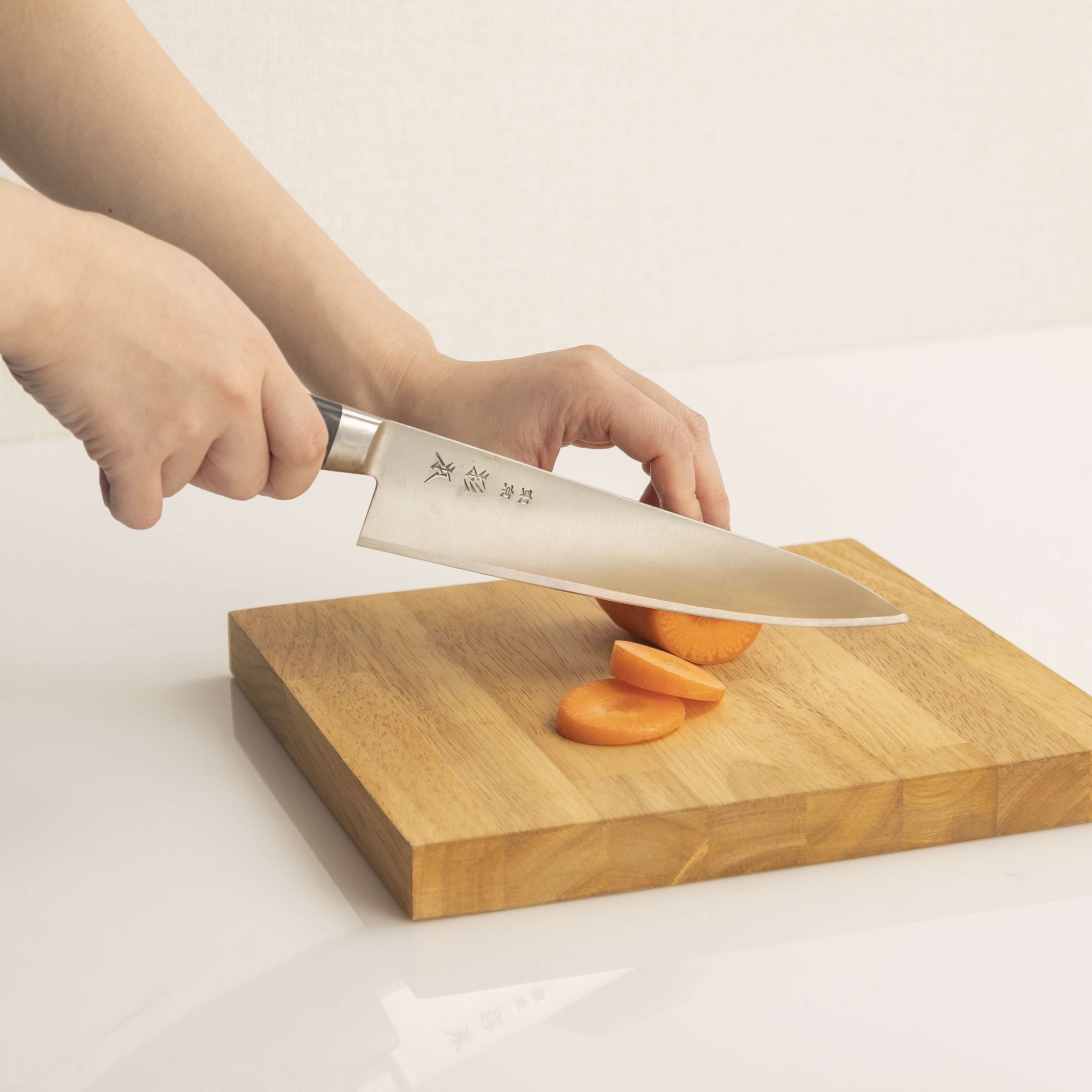 杉本刃物 牛刀をレビュー！クチコミ・評判をもとに徹底検証 | マイベスト