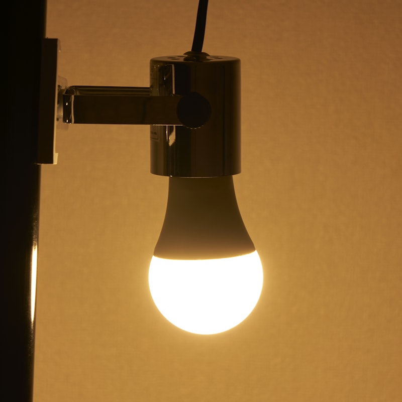 LED電球 ひとセンサ付 4