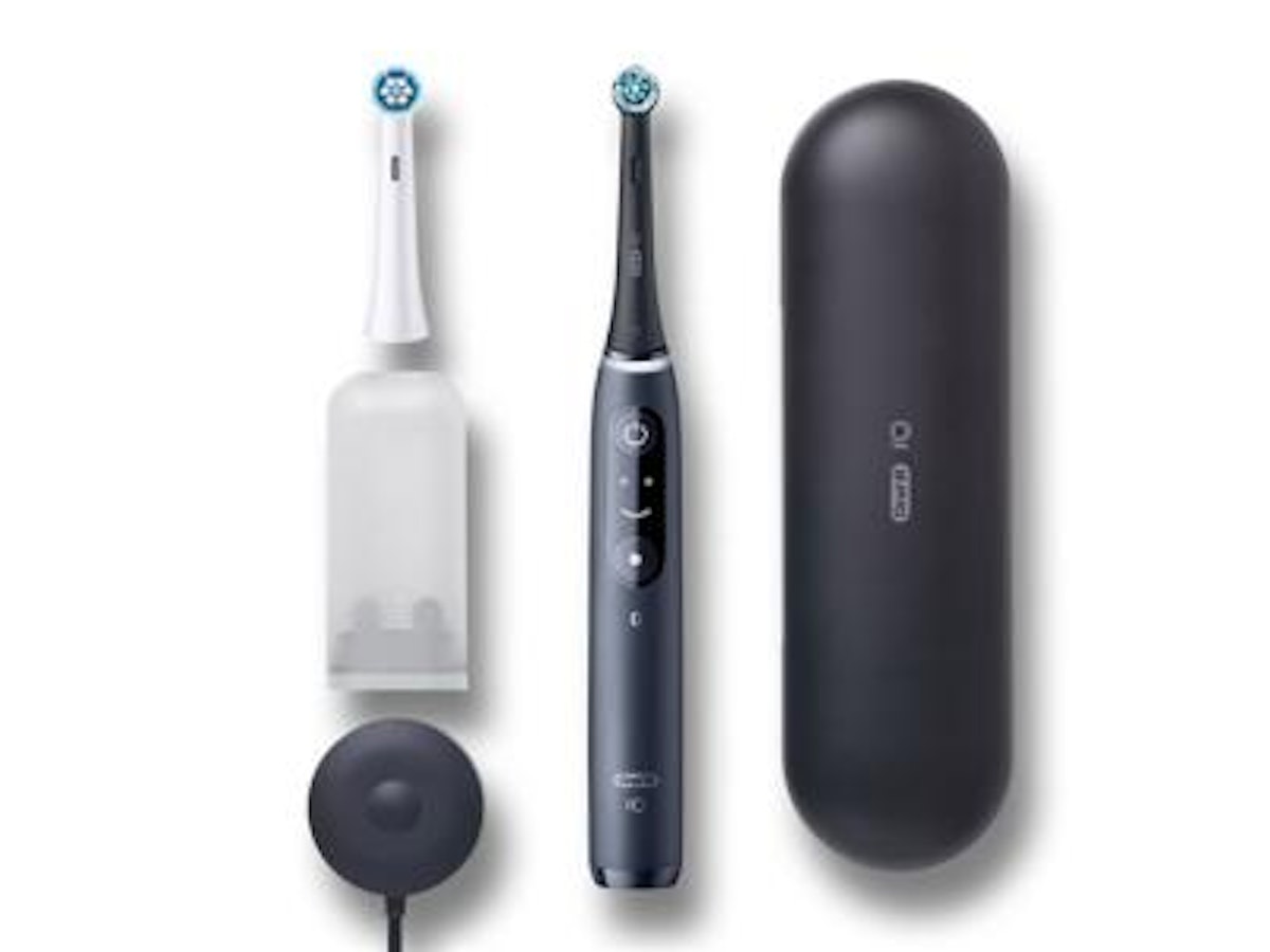 Oral−B IOM72J22BDBK-W BLACK 専用替ブラシつき P&G Oral-B iO7 iOM72J22BDBK-Wを検証レビュー!電動歯ブラシの