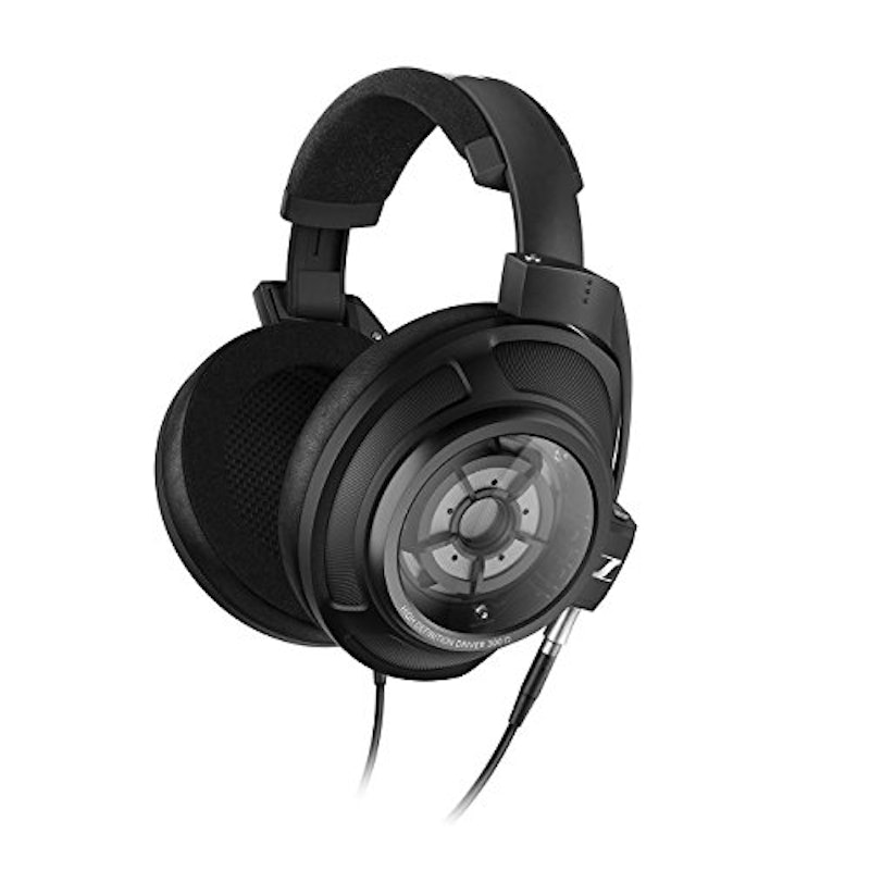 HD 820 1