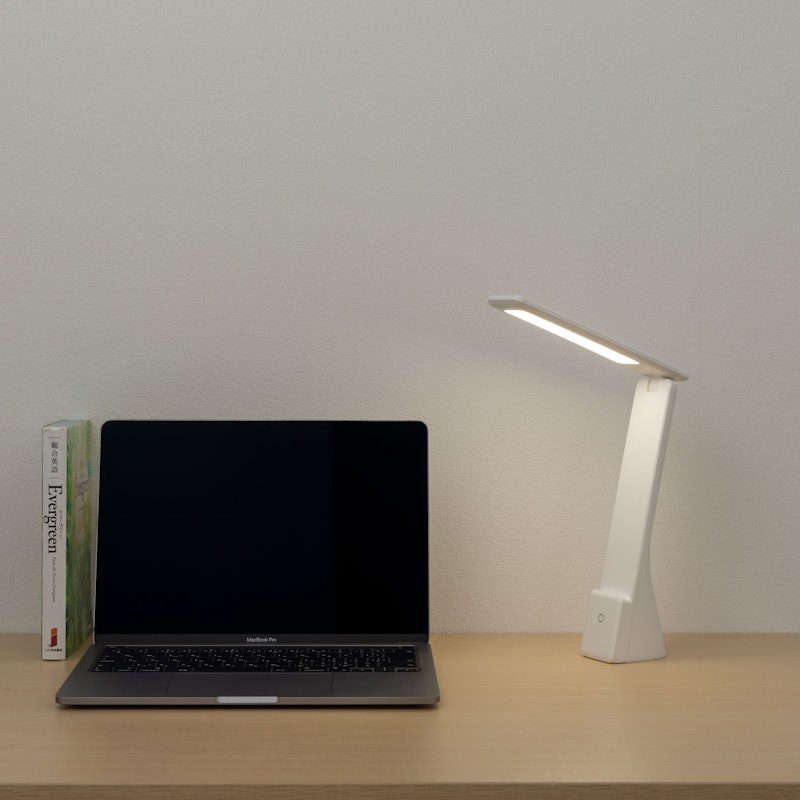 ニトリ コードレスポータブル LEDデスクライト DX-SX20を検証レビュー ニトリ コードレスポータブル LEDデスクライト DX-SX20を検証レビュー
