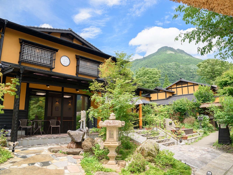 由布院温泉 楓の小舎 1