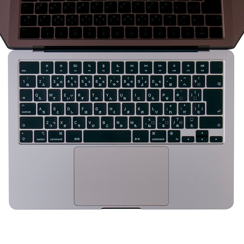 13インチ MacBook Air(M2)(10コアGPU) 4