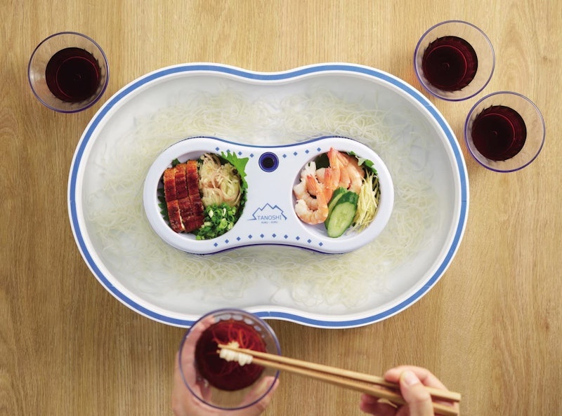 楽しクルクル 電池式そうめん流し器 2