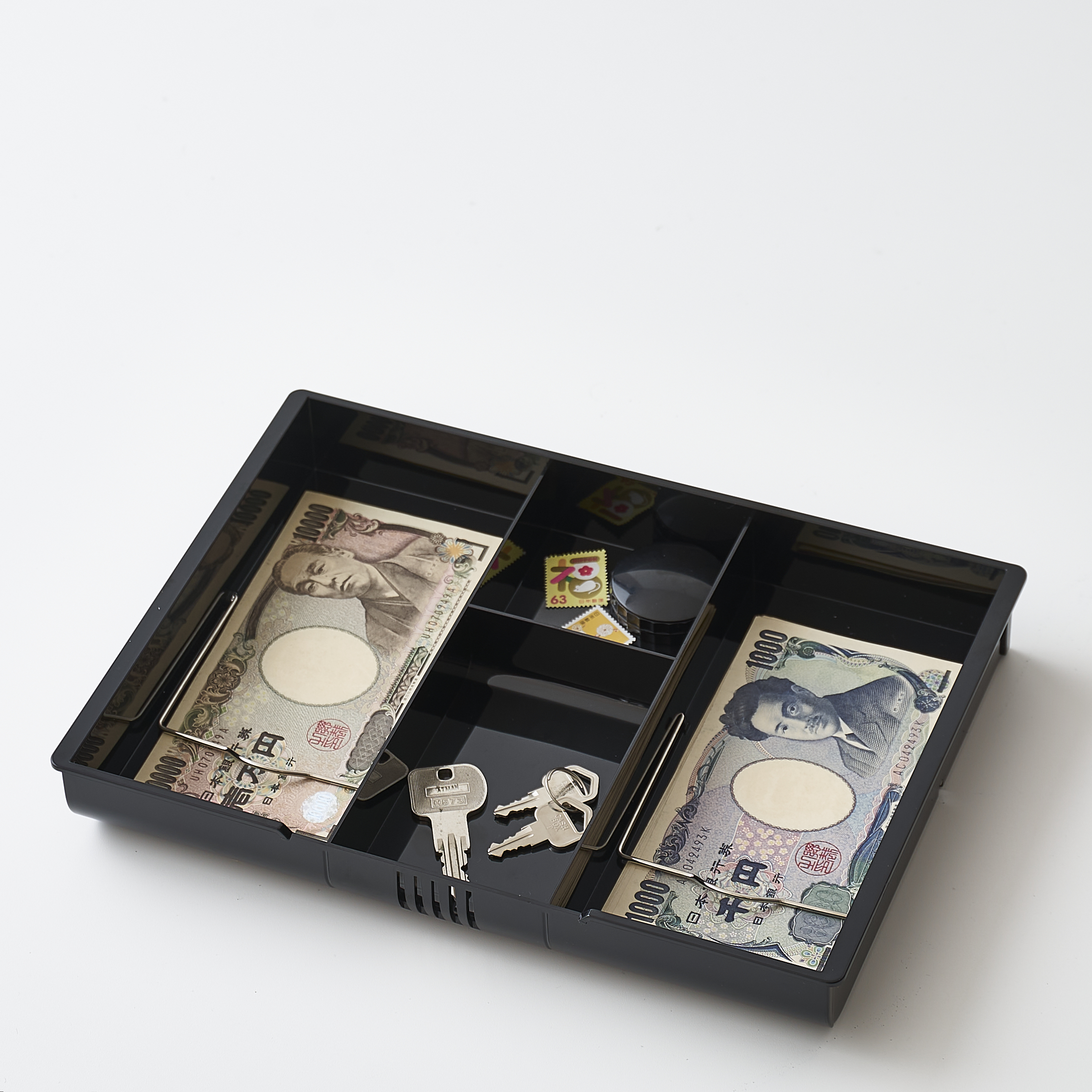 テンキー式手提げ金庫 4