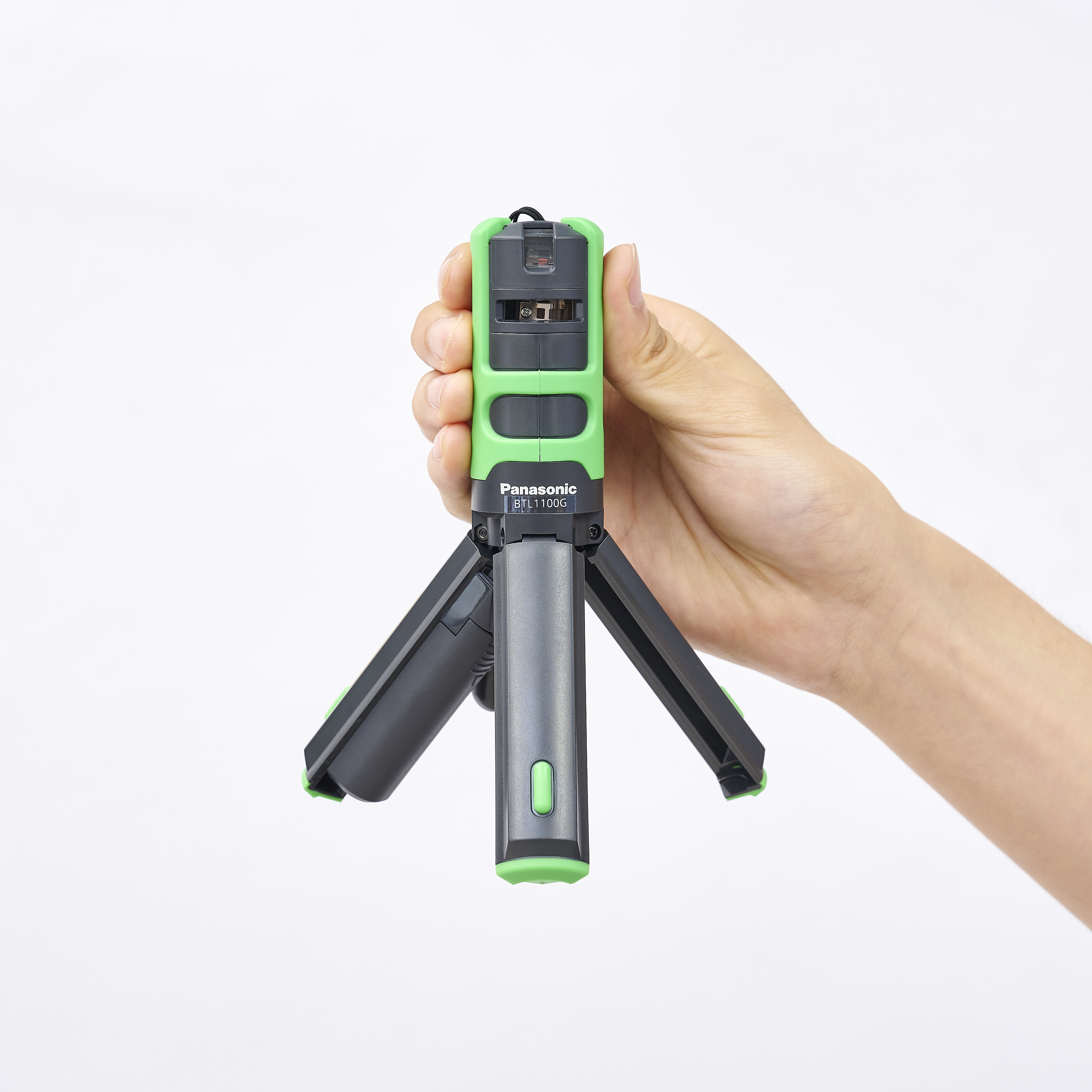 16ライングリーンレーザー墨出し器 墨出器/水平器4D墨出し機/1.2M三脚付き