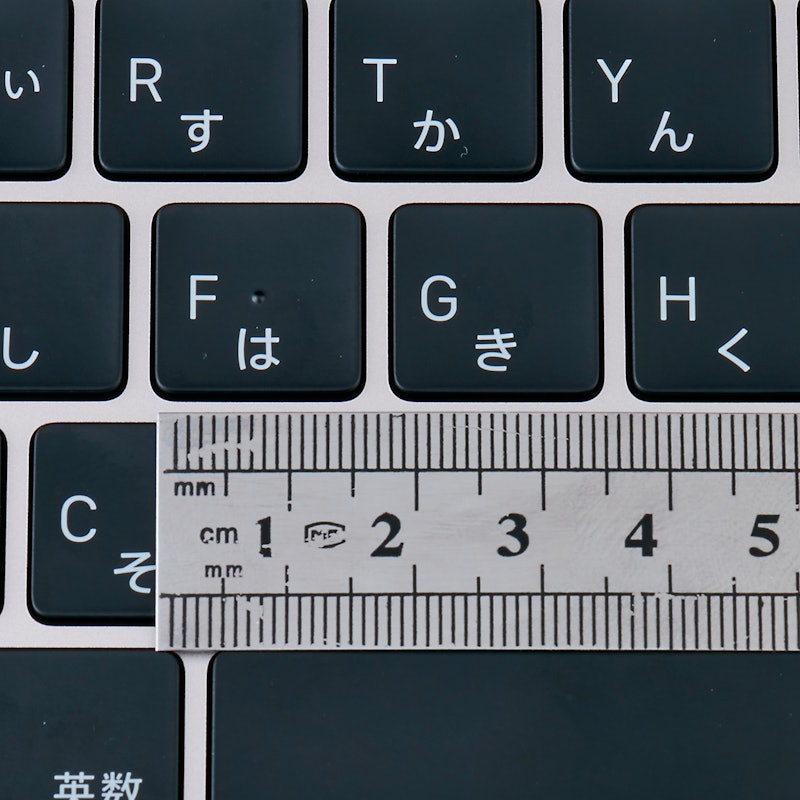 13インチ MacBook Air(M2)(10コアGPU) 5
