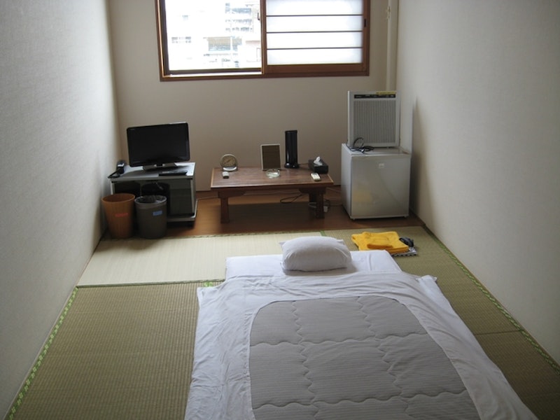 ビジネスホテル港 6