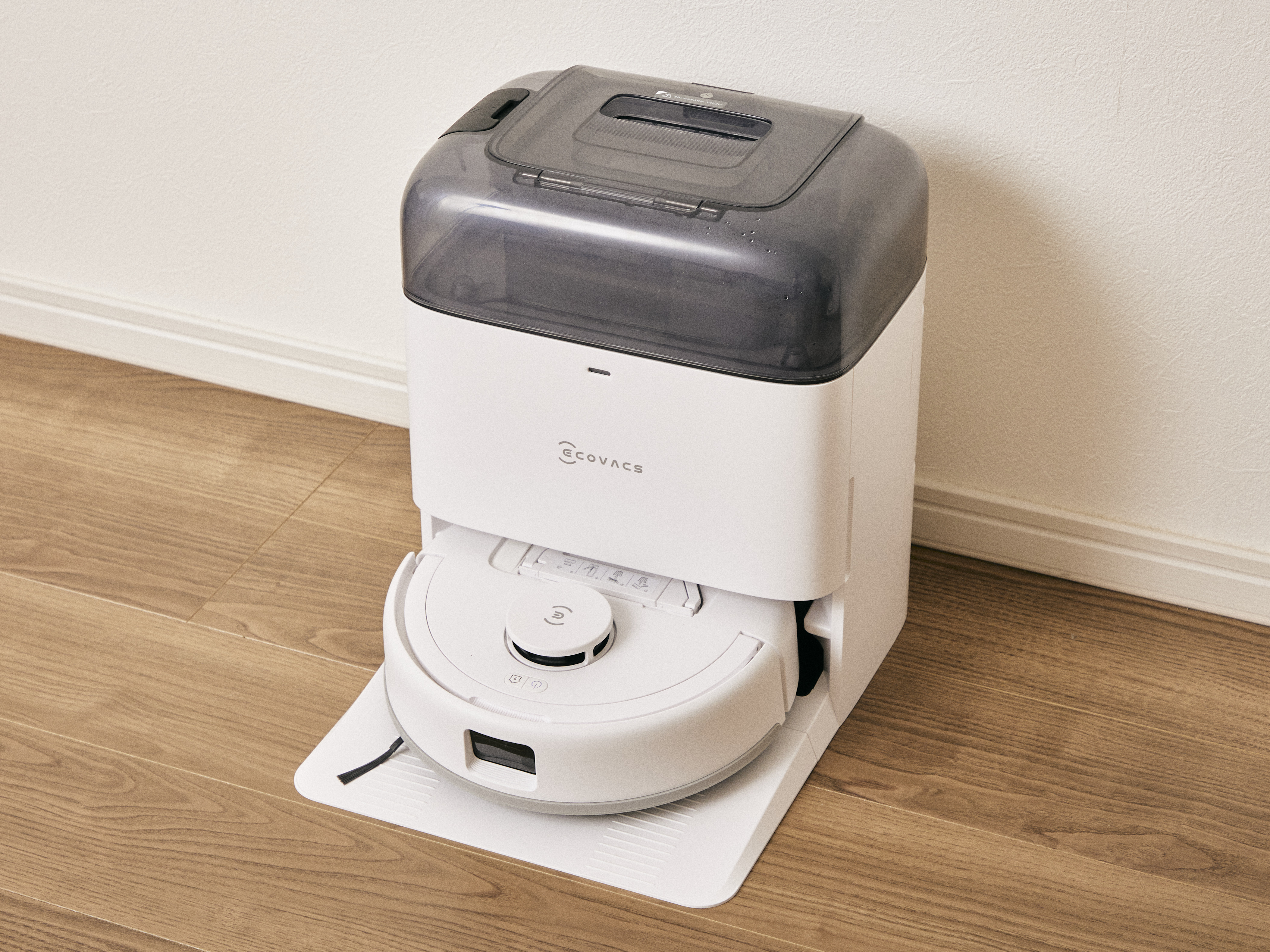 エコバックスの小型ロボット掃除機 DEEBOT miniをレビュー！家中