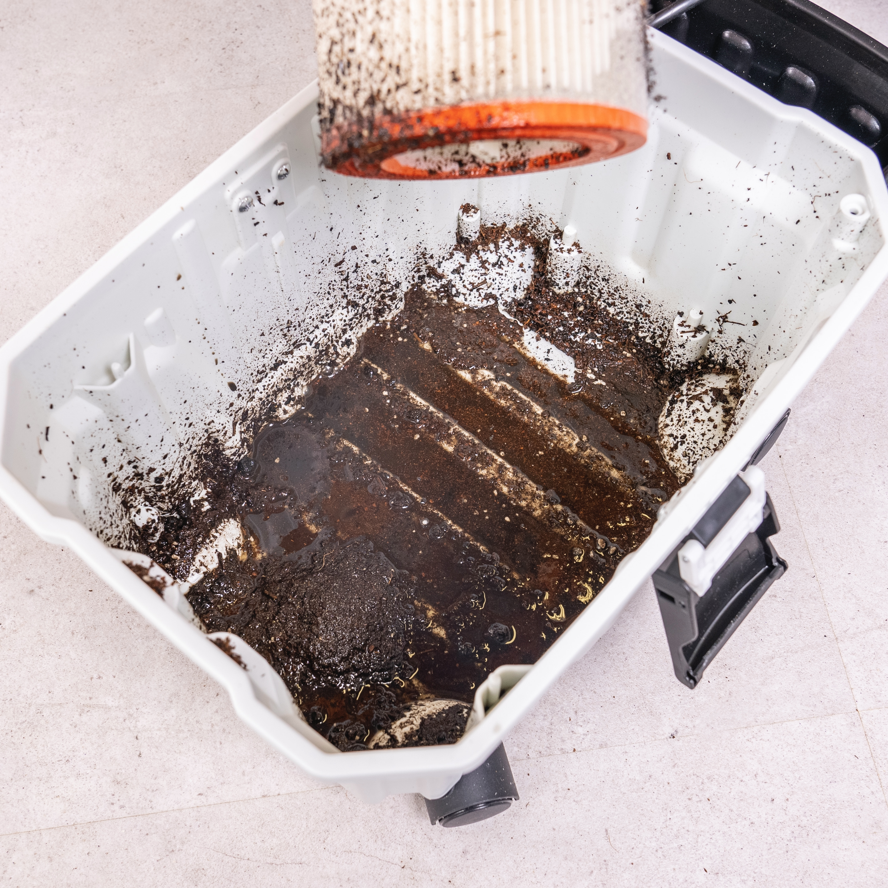 プラスチックタンクバキュームクリーナー 15L 14
