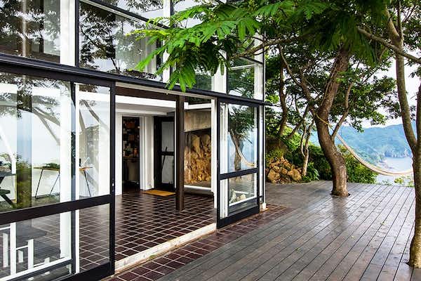Izu Cliff House 1