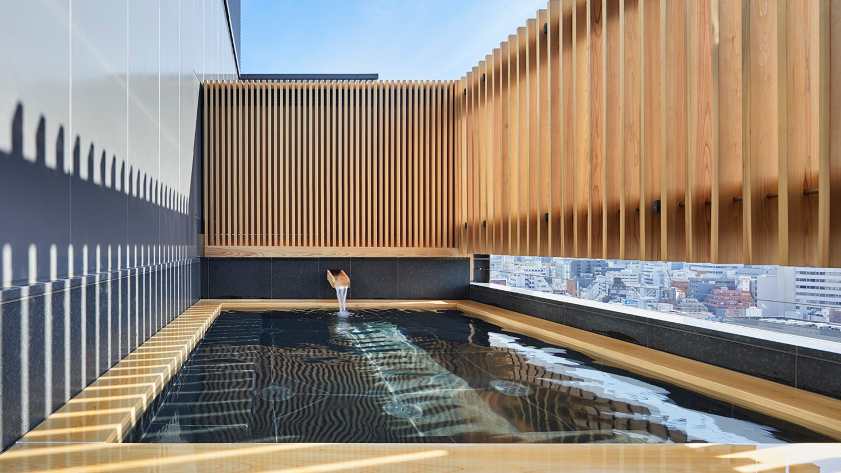 ONSEN RYOKAN 由縁 新宿 5