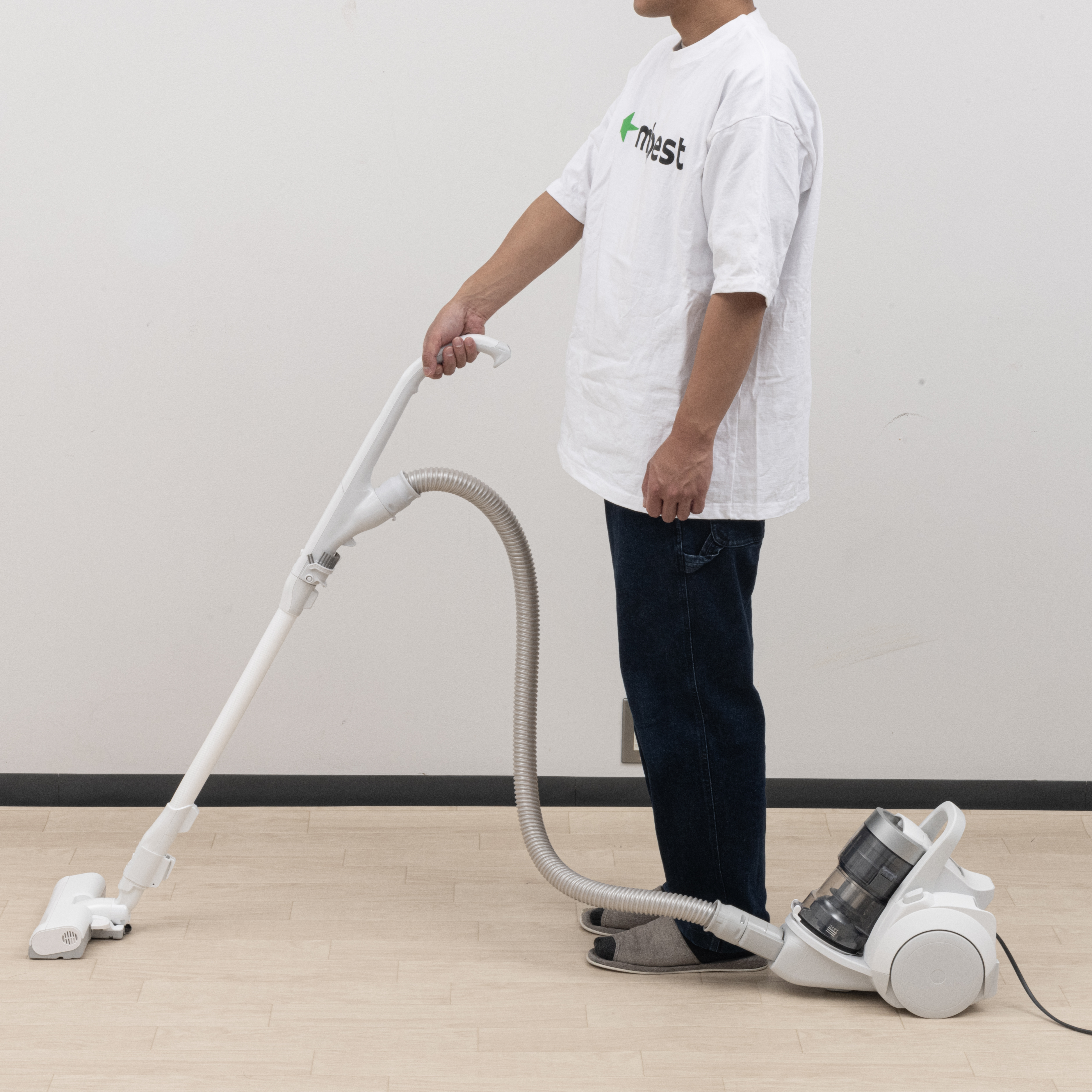 パナソニック サイクロン式 キャニスター掃除機 MC-SR620K-Wを検証