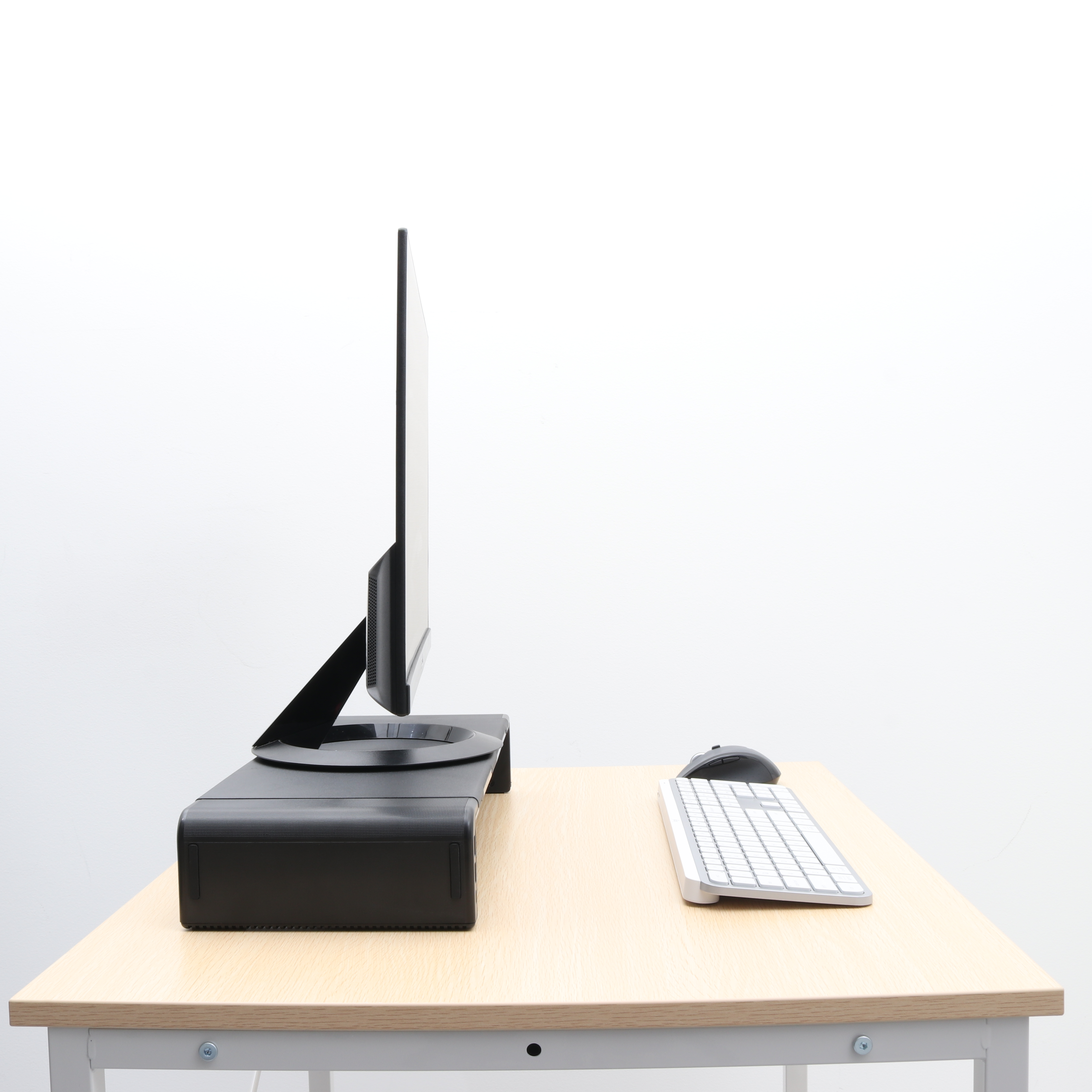 スタイリッシュ&実用的！3段階キーボードホルダーディスプレイスタンド