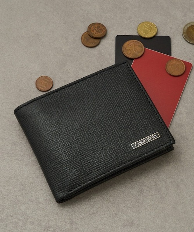SAFFIANO BILLFOLD WITH COIN POCKET