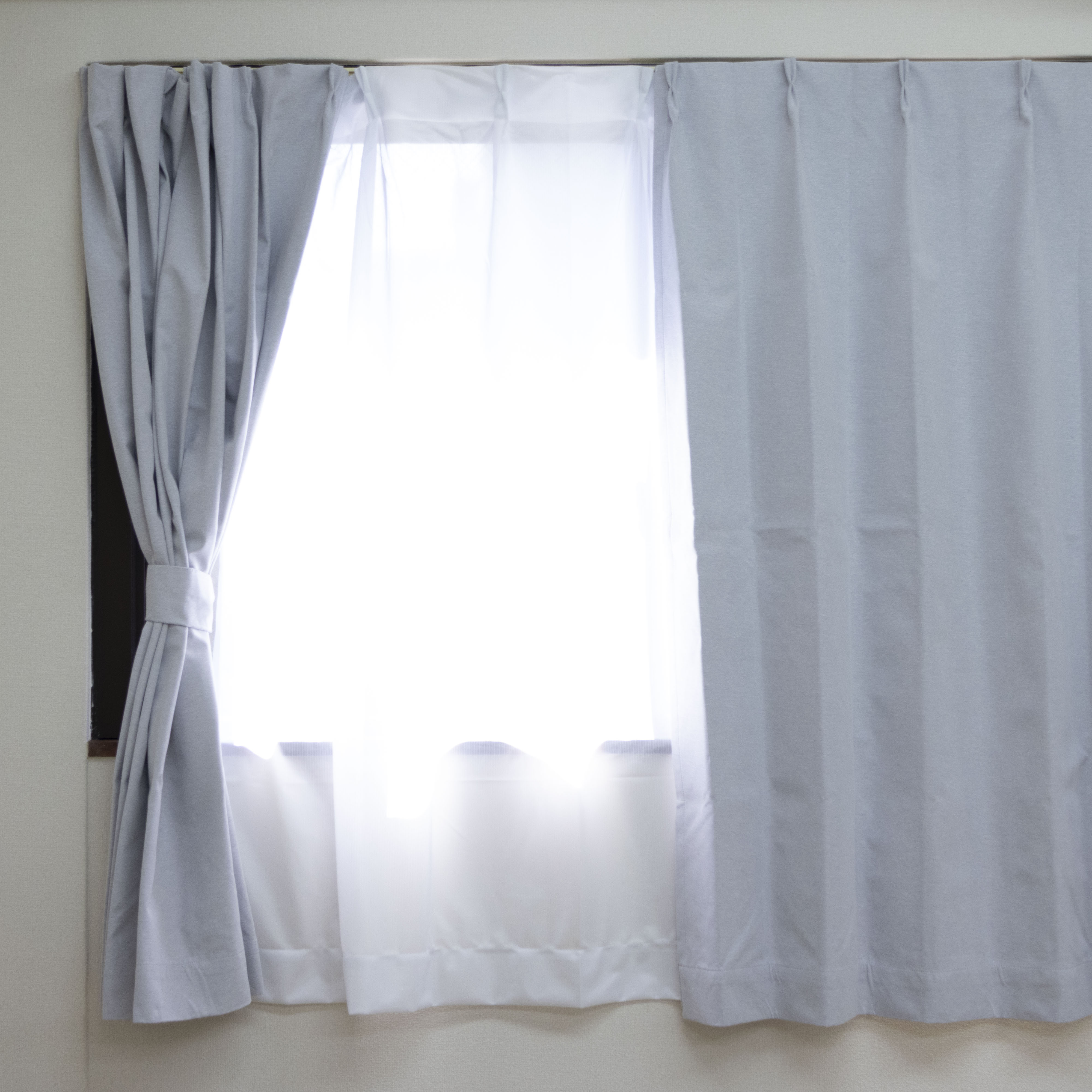 サンゲツ ミッドナイト ドレープカーテン EE1043-000を検証レビュー