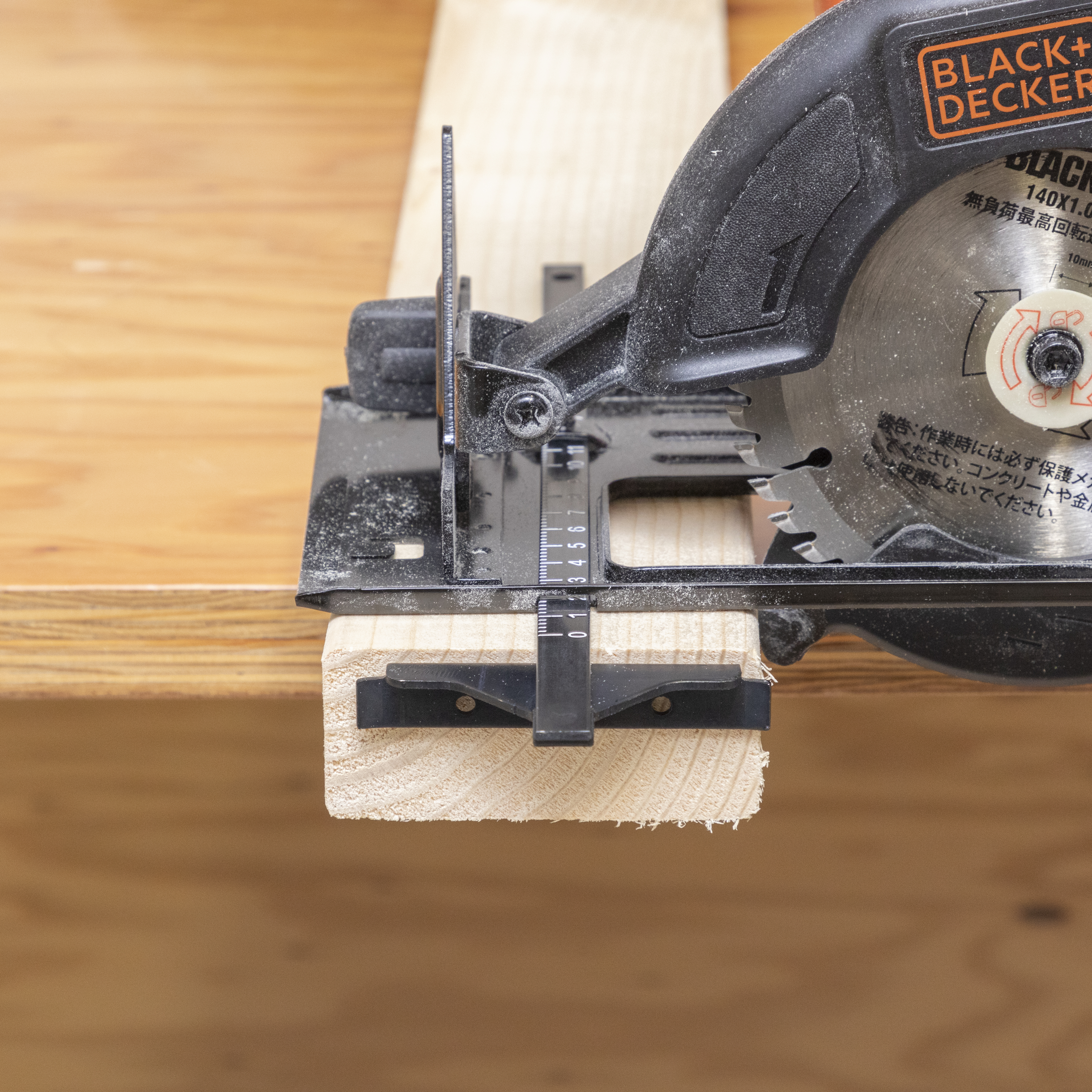 Black&amp;Decker コードレス 丸ノコ BDCCS18B ブラック＆デッカー 18V コードレス丸ノコ(本体のみ) BDCCS18B