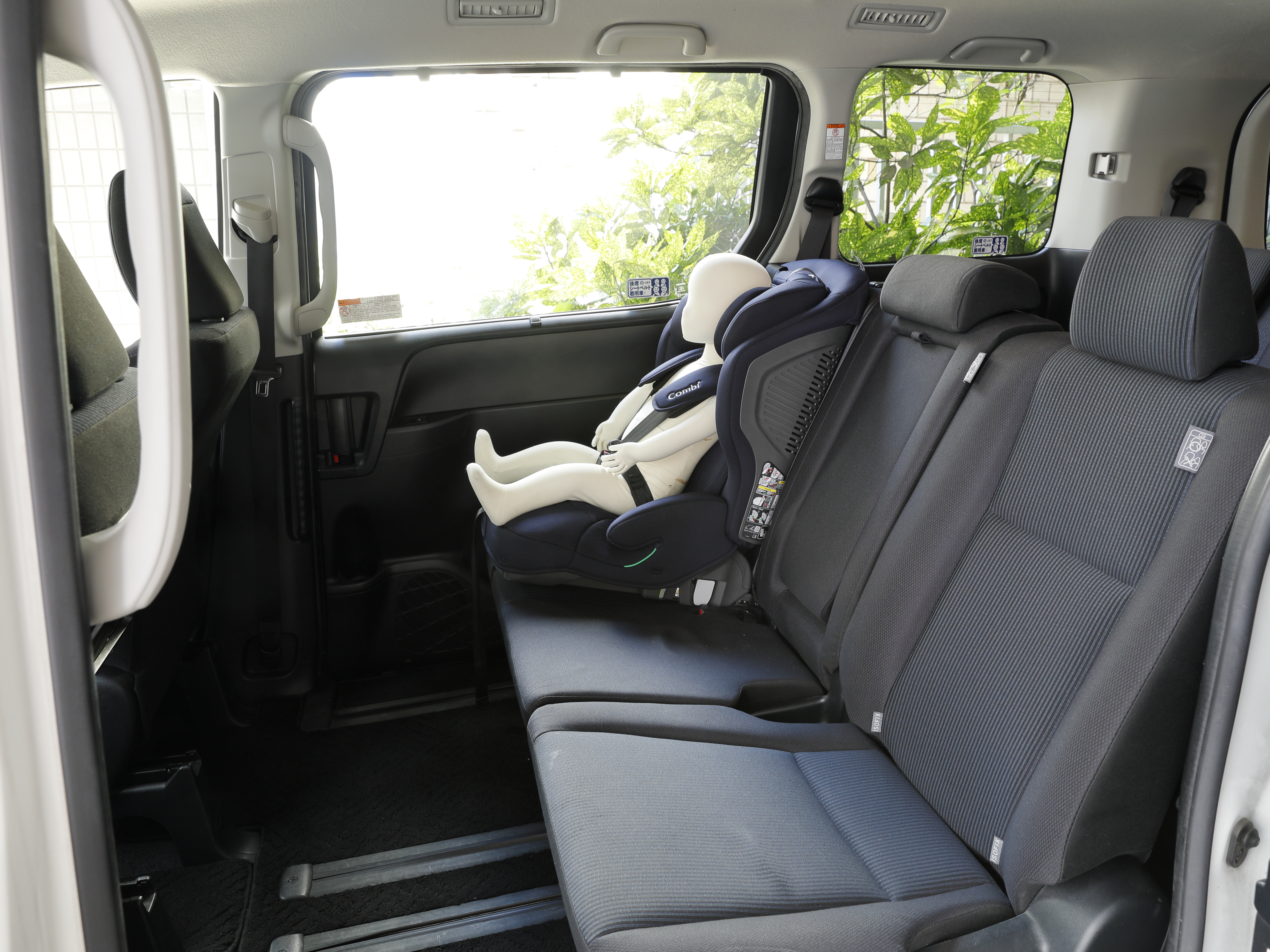 コンビ ジョイトリップ アドバンス ISOFIX エッグショック SAを