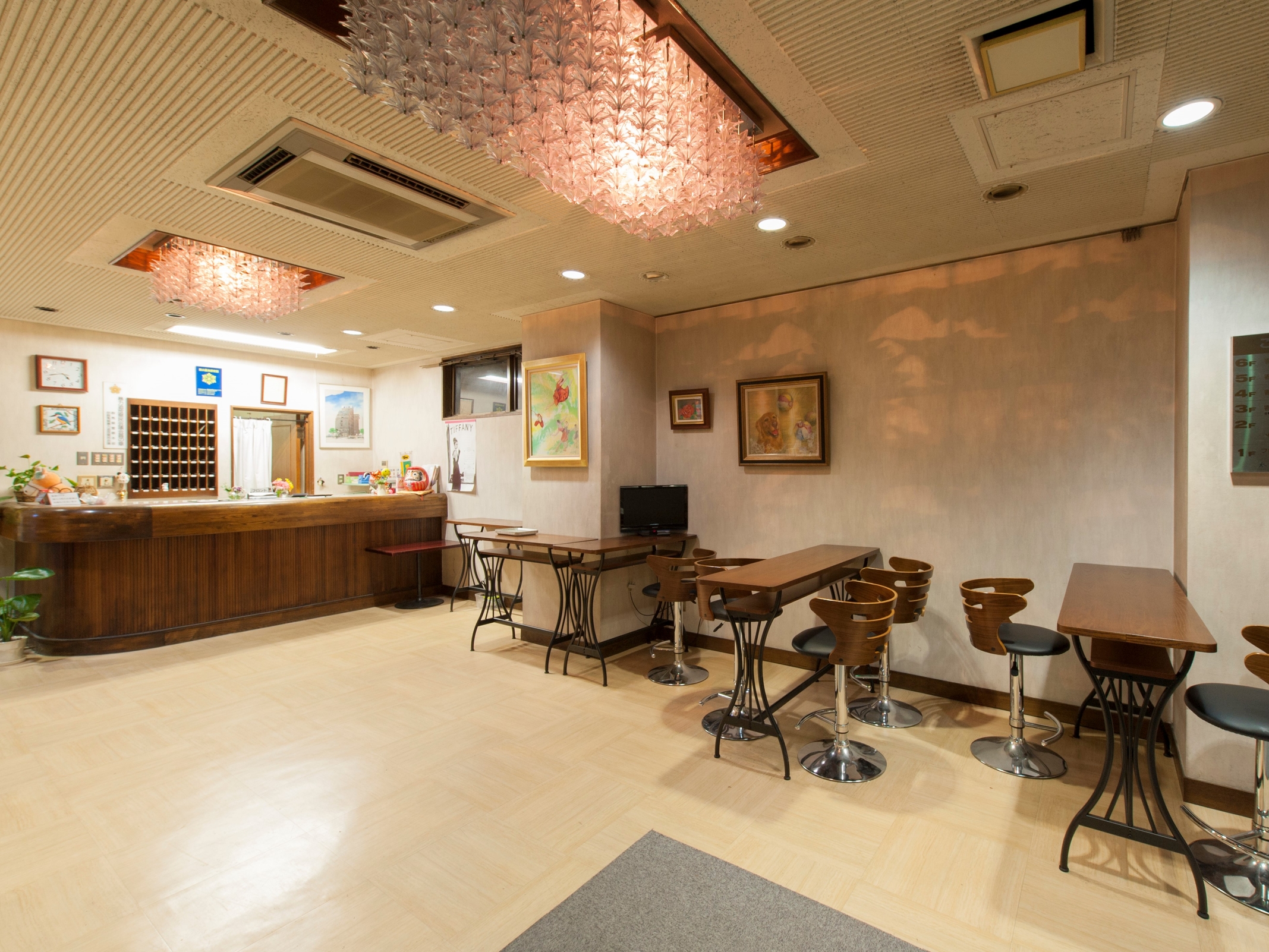 ビジネスホテル寿々屋 1