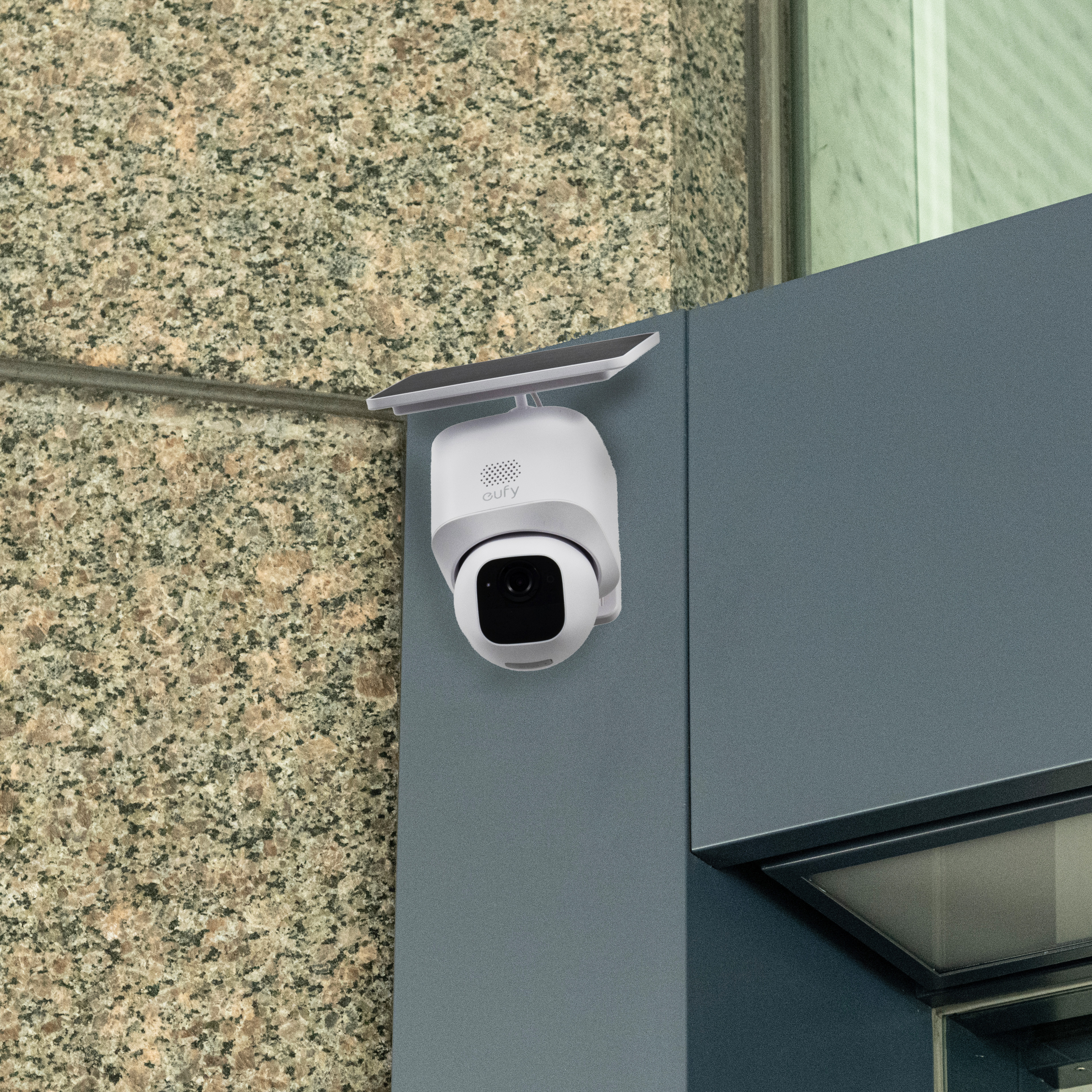 Anker Eufy SoloCam E30 T8171321を検証レビュー！屋外用防犯カメラの