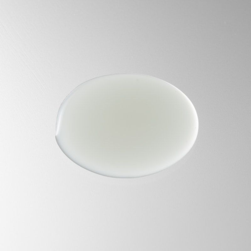 薬用ハリ化粧水 3
