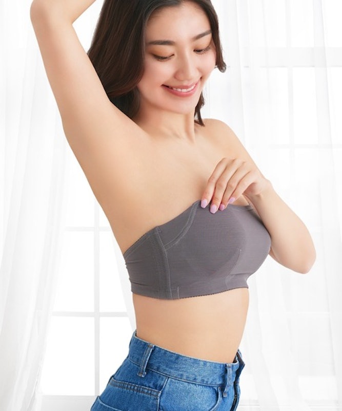ストラップレスブラ