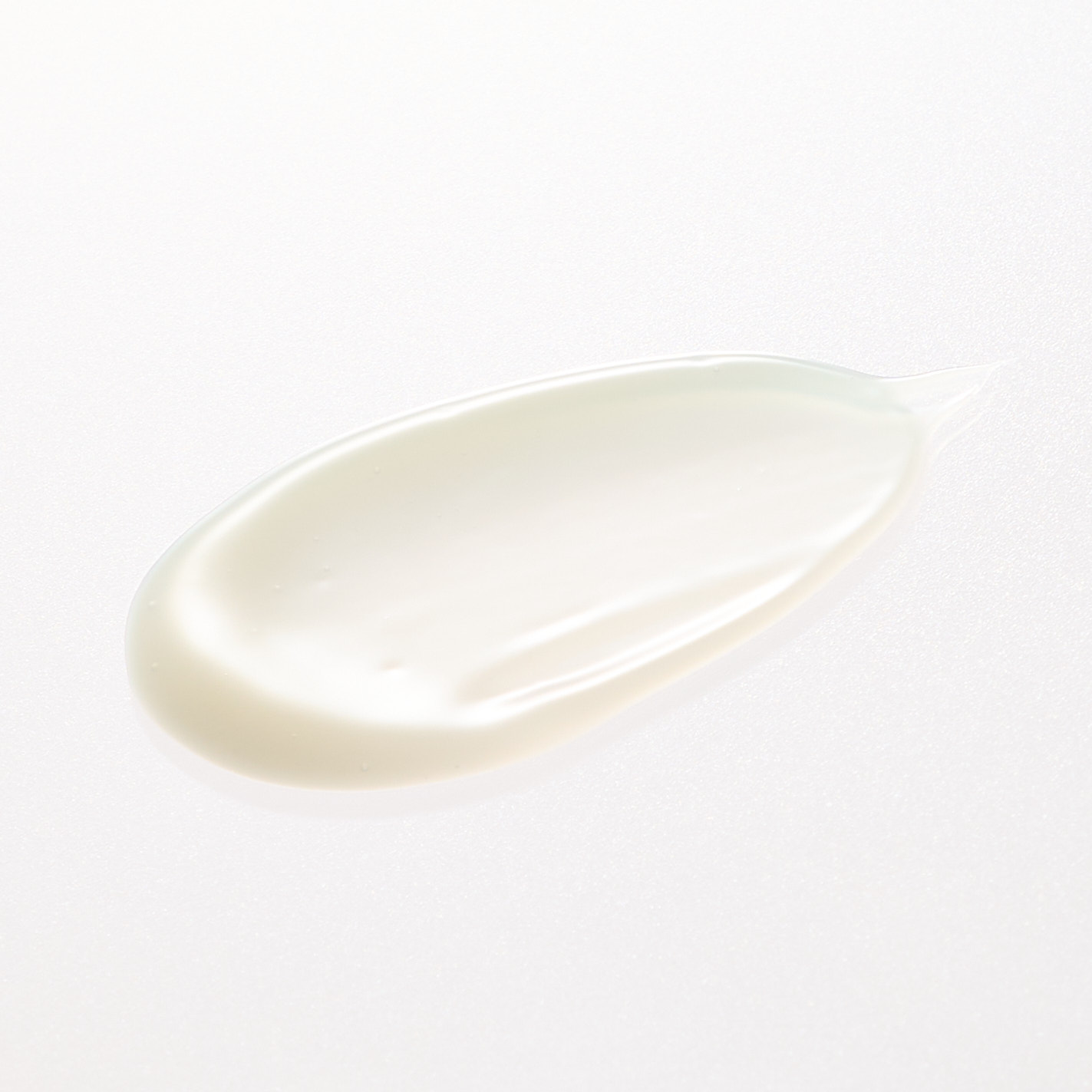 ELC JAPAN CLINIQUE イーブン ベター イルミネーティング ブライト