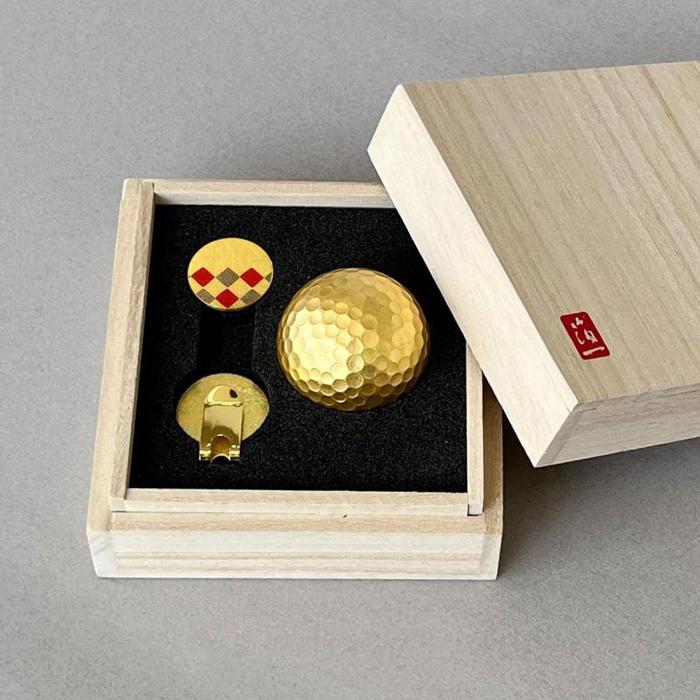 金箔 ゴルフボール&マーカーセット 1