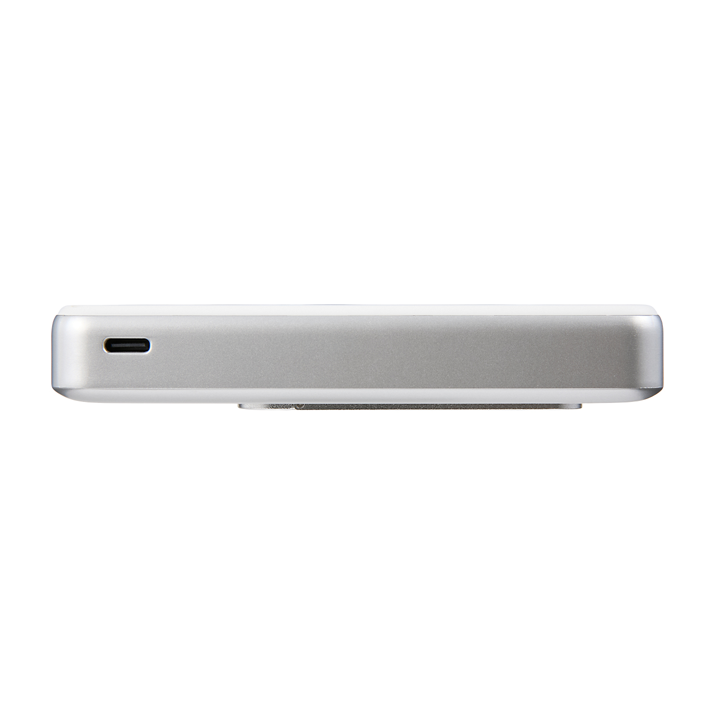 エレコム ワイヤレスモバイルバッテリー(10000mAh/20W/スタンド付き) DE-C54-10000BKを検証レビュー！モバイルバッテリーの選び方も紹介 4