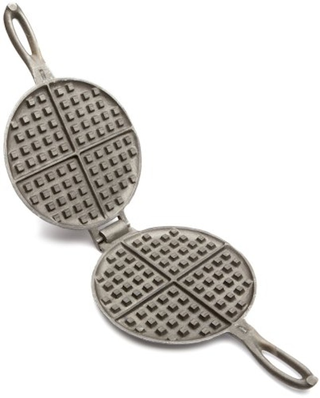 OLD FASHIONED WAFFLE IRON 2