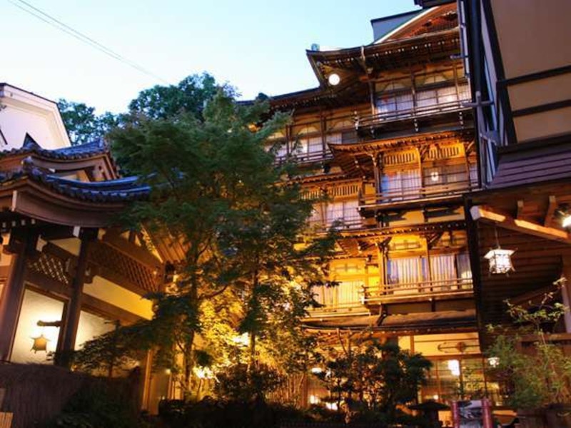 歴史の宿 金具屋 1