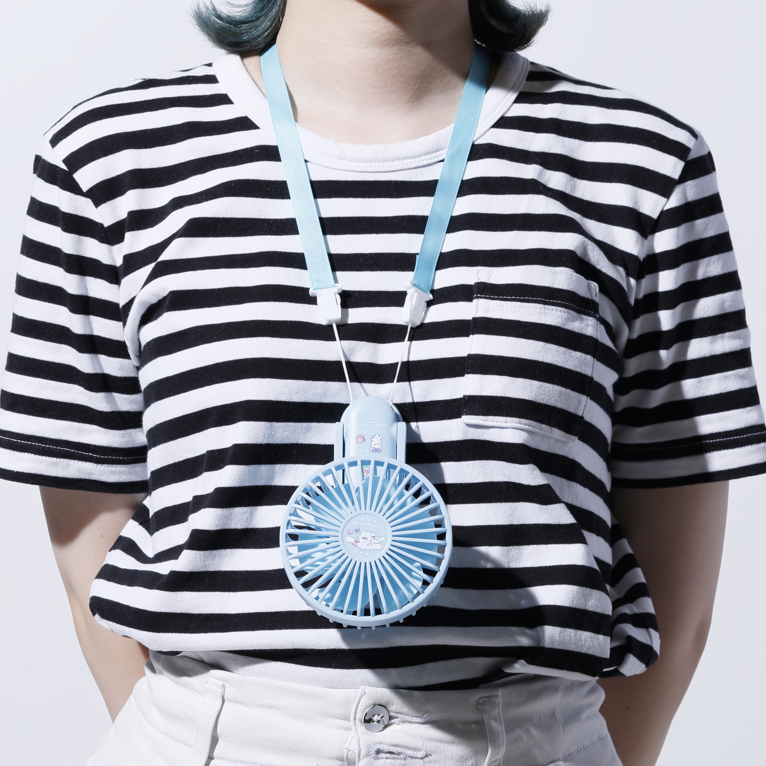 サンリオ シナモロール USB充電式2WAYハンディ扇風機をレビュー