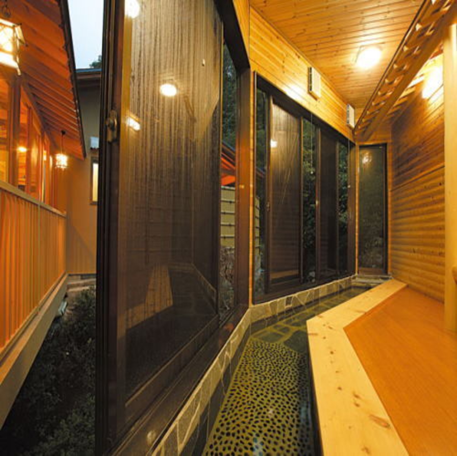 谷津川館 6