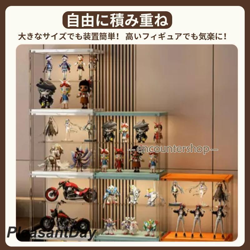 フィギュアケース 3