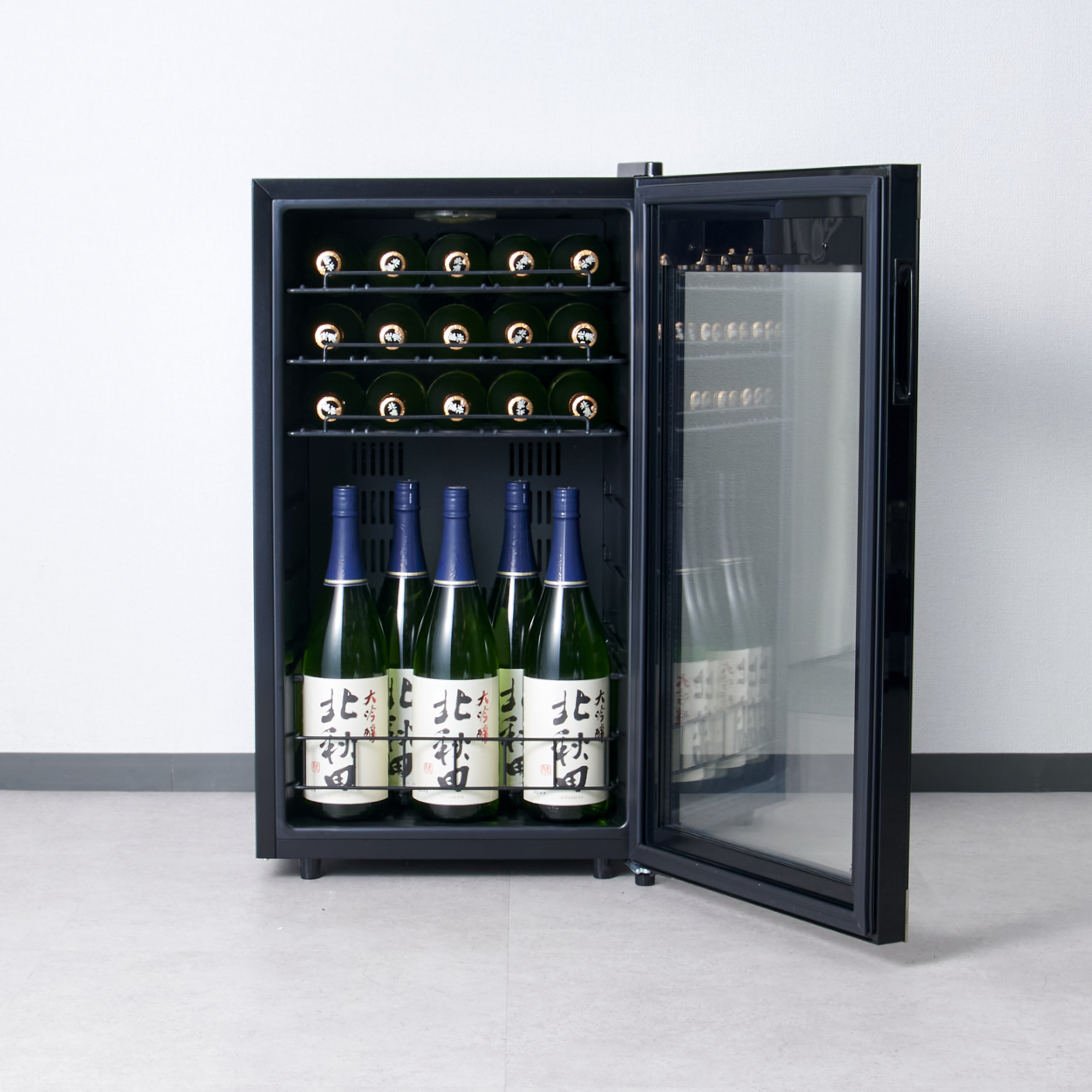 ドメティック Dometicワインセラー C35F 2021年製 Dometic Wine cooler C35Fを検証レビュー！ワインセラーの選び方も紹介