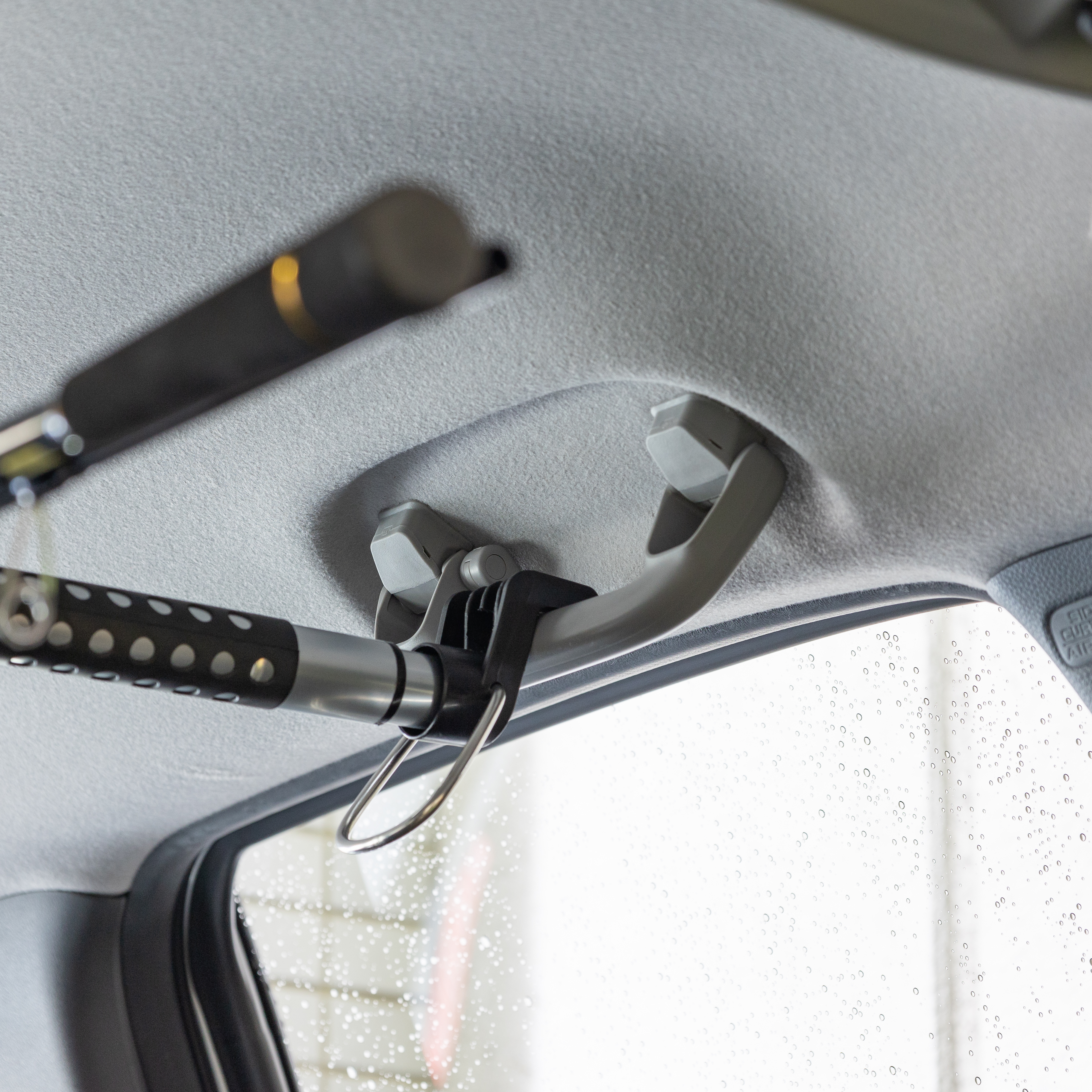 ヤック VISOA マルチグリップバー用ロッドホルダー フロント/リア