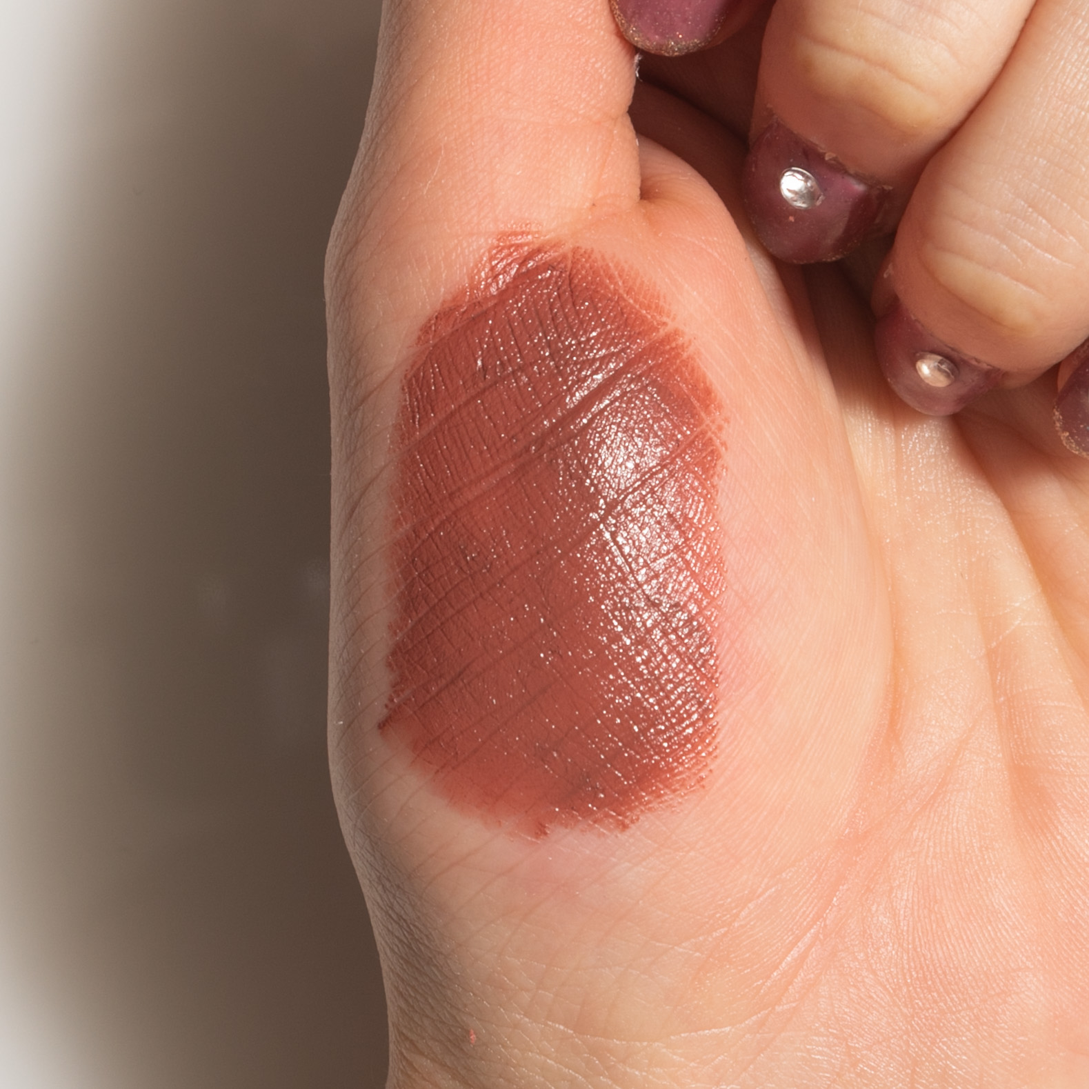 ローラ メルシエ ルージュ エッセンシャル シルキー クリーム リップ