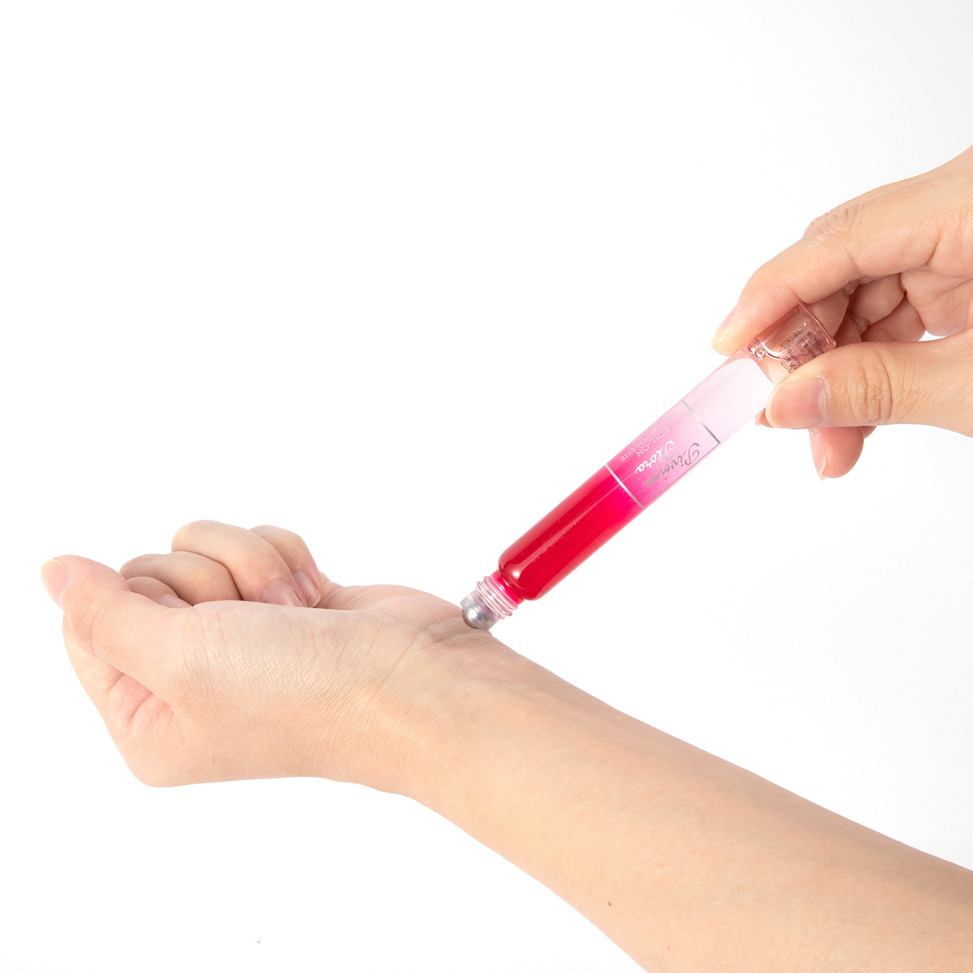 ロクシタン ピオニー オードトワレロールタッチを全22商品と比較 口コミや評判を実際に使ってレビューしました Mybest