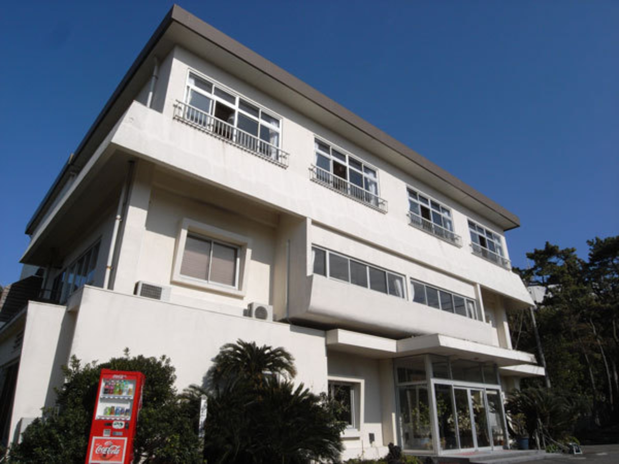 ホテル赤門 1