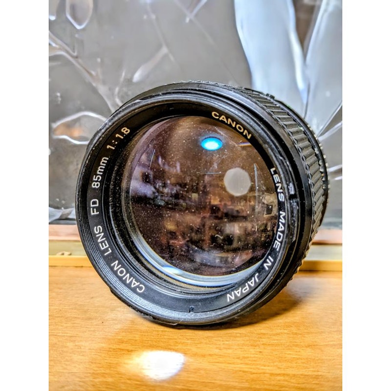 FD LENS 85mm F1.8 1