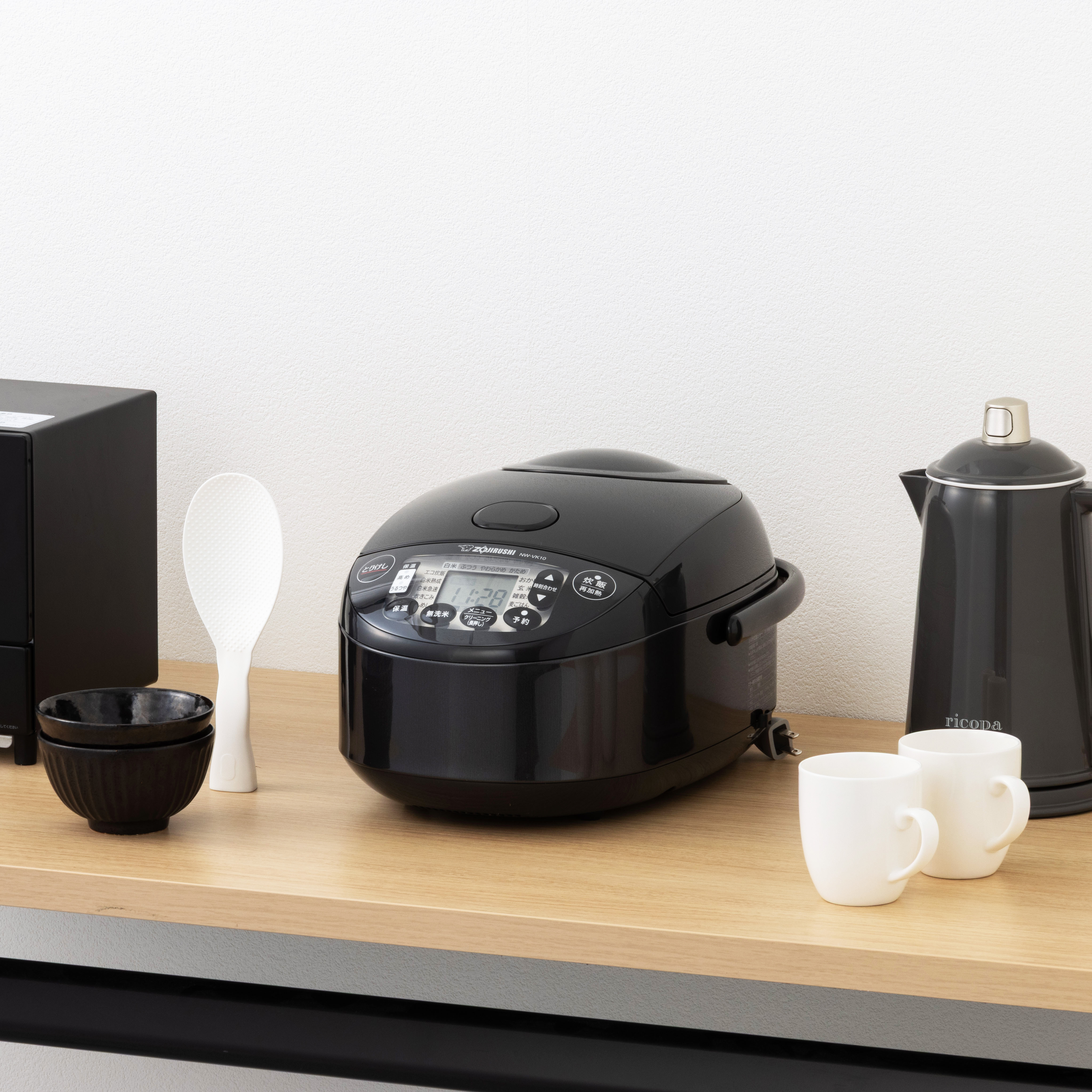 象印マホービン NW-VK10-BA IH炊飯器極め炊き 5.5合炊き ブラック Amazon | 象印マホービン 炊飯器 5.5合 ブラック NW-VK10-BA | 象印